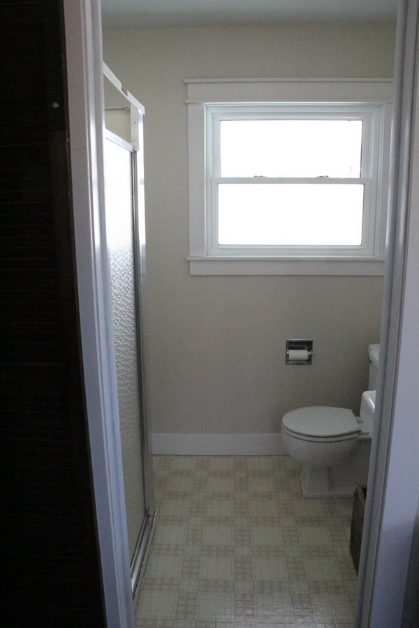 Modern Industrial Bathroom-8