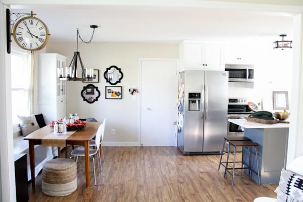 Eat in Dining Room with Built in