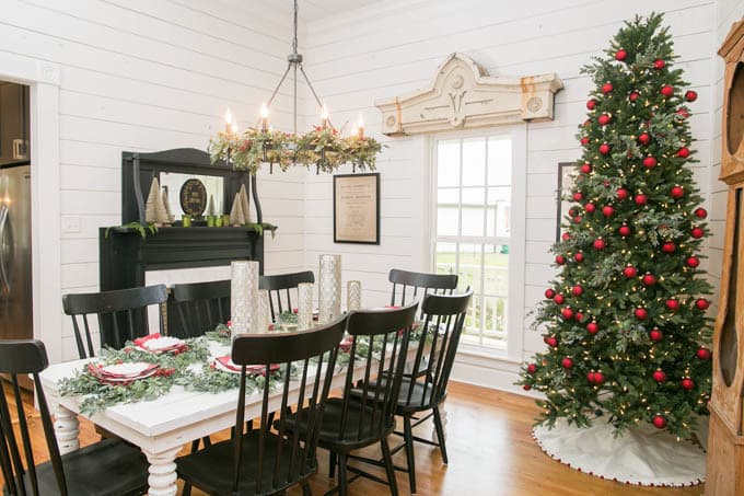 Black windsor Chairs in Dining Room
