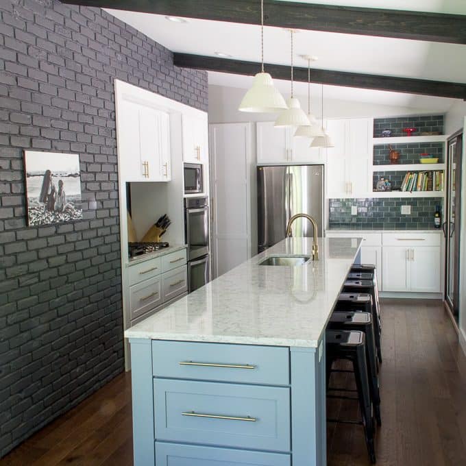 Modern Kitchen Grey and White