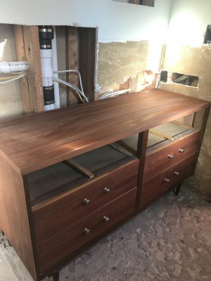 How to use dresser as vanity